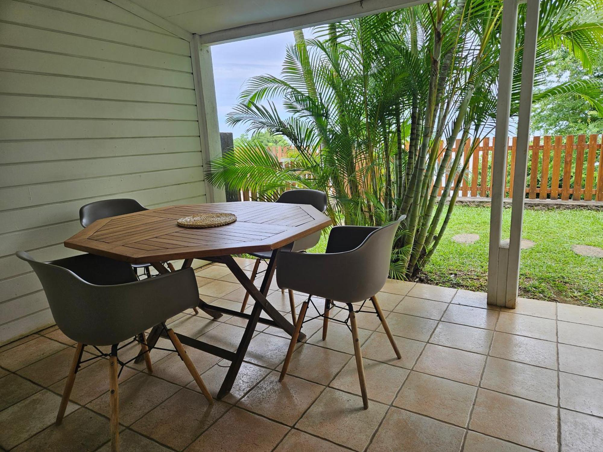 Ferienwohnung L'Ile En Ylang Saint-Leu Exterior foto
